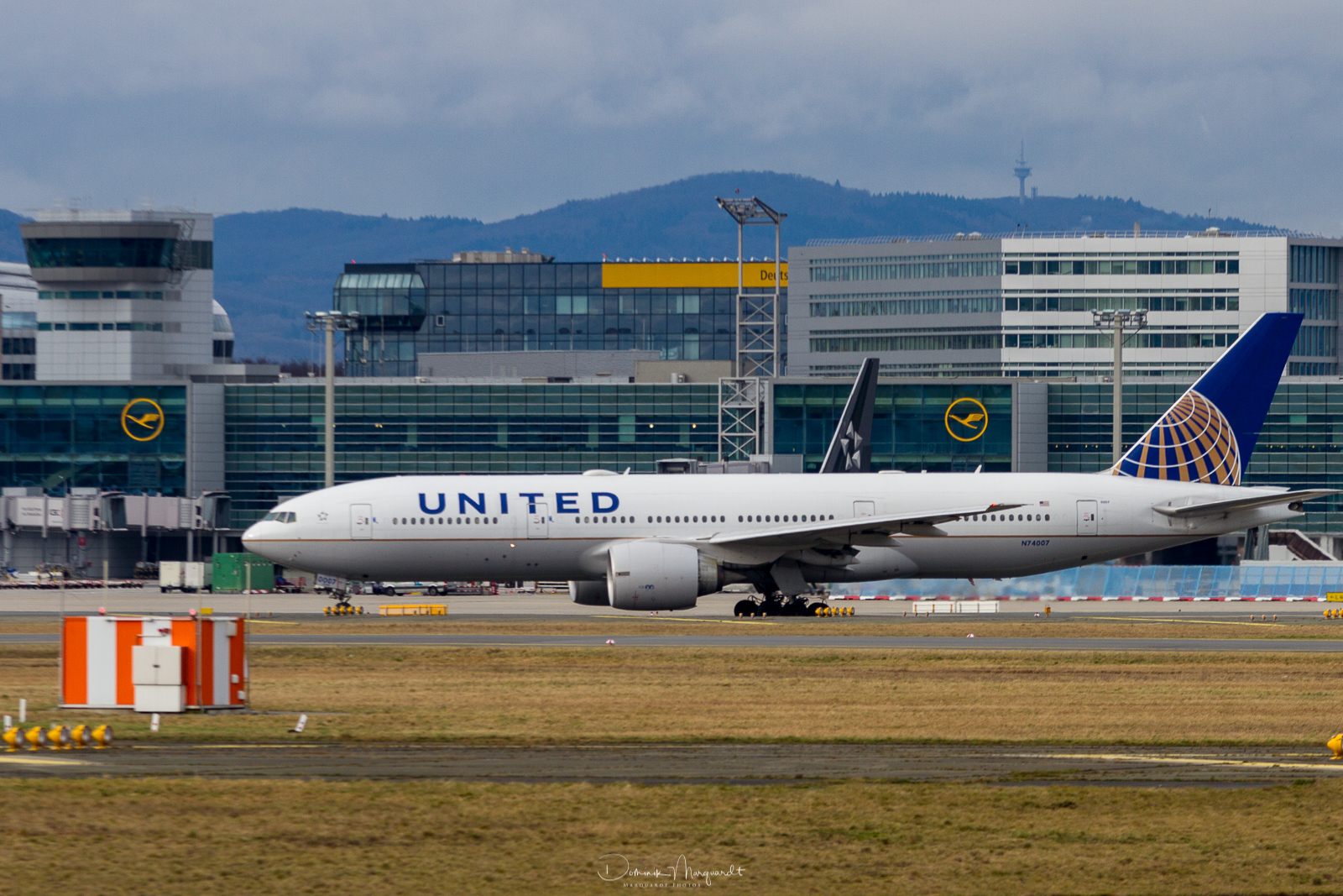 United  Airlines / Boeing 777-224(ER) / N74007 / FRA / EDDF